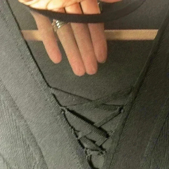 Guess Long Sleeve Mesh Neck Bodycon Dress Size XS Black - Picture 4 of 10